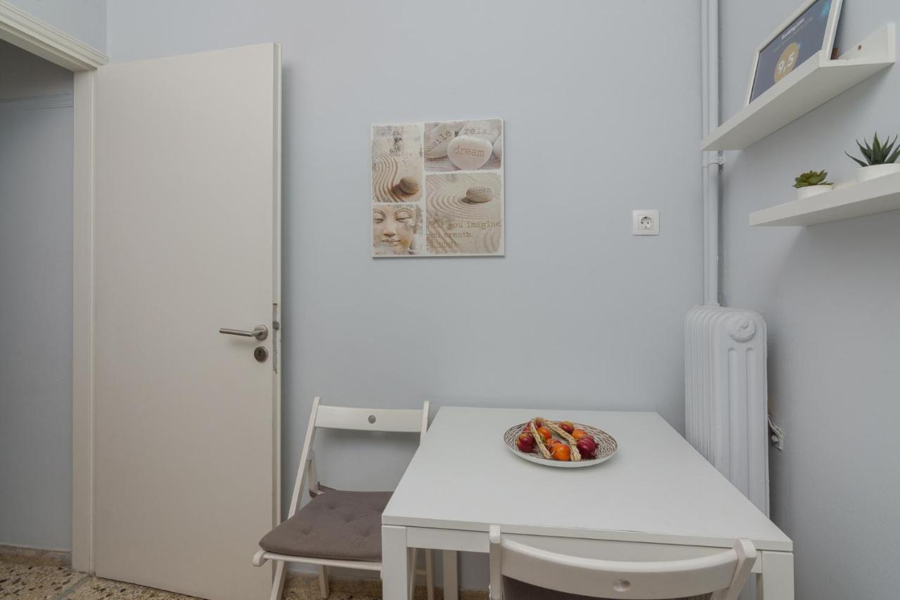 Kerameikos Metro Apartment For 4 アテネ エクステリア 写真